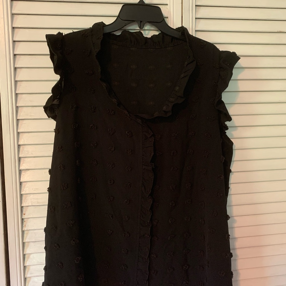 Chic Black Ruffled Women's Blouse